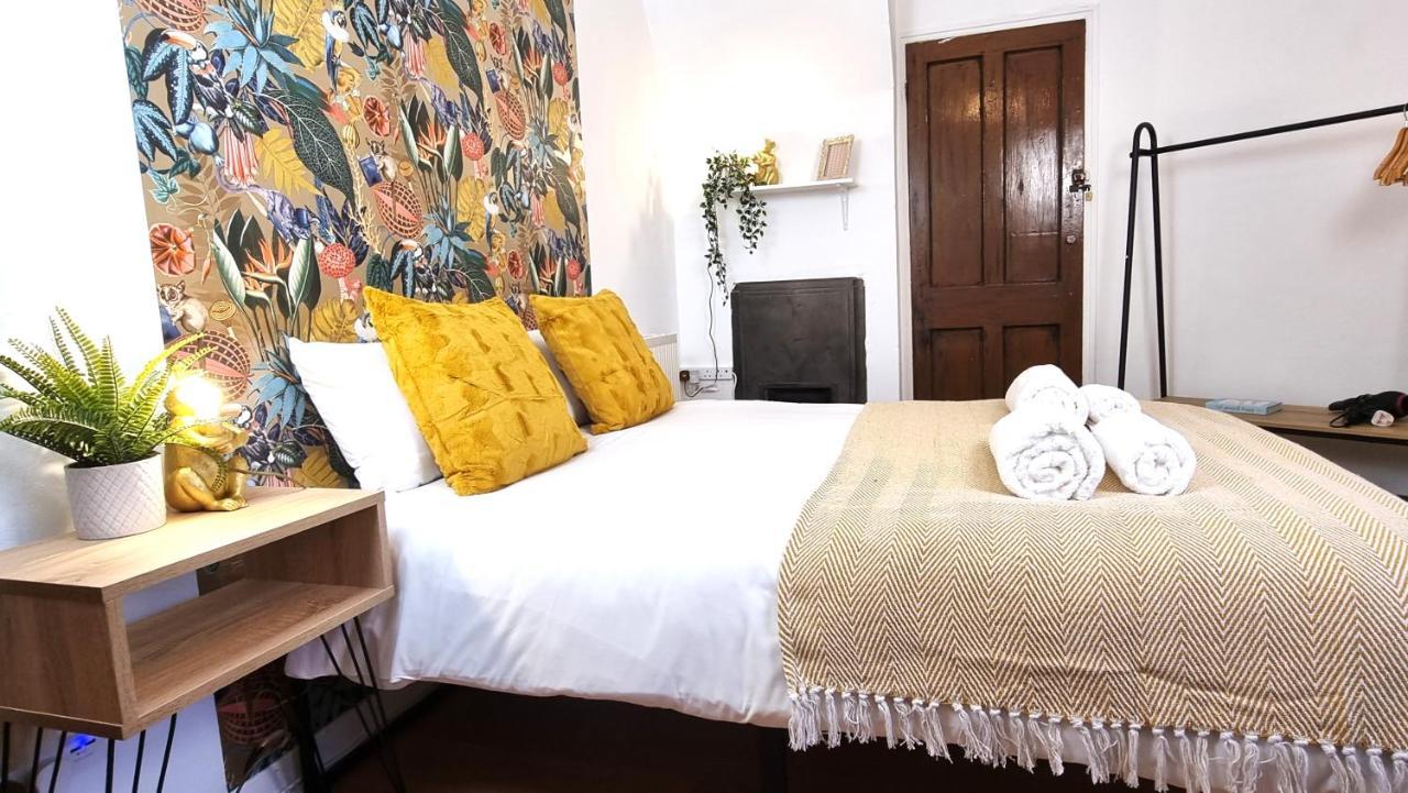 3 Bed Flat O2 Arena Dyson House Apartment London