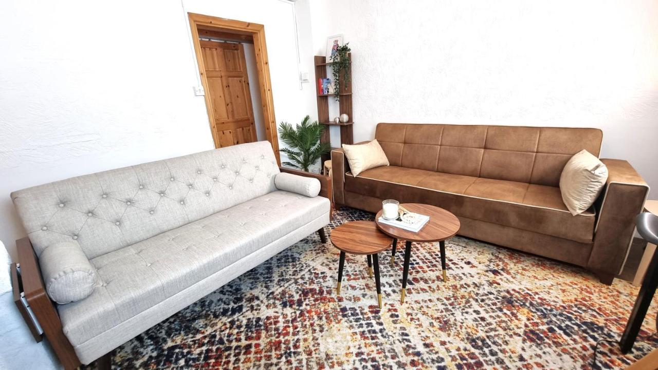 Apartment 3 Bed Flat O2 Arena Dyson House London