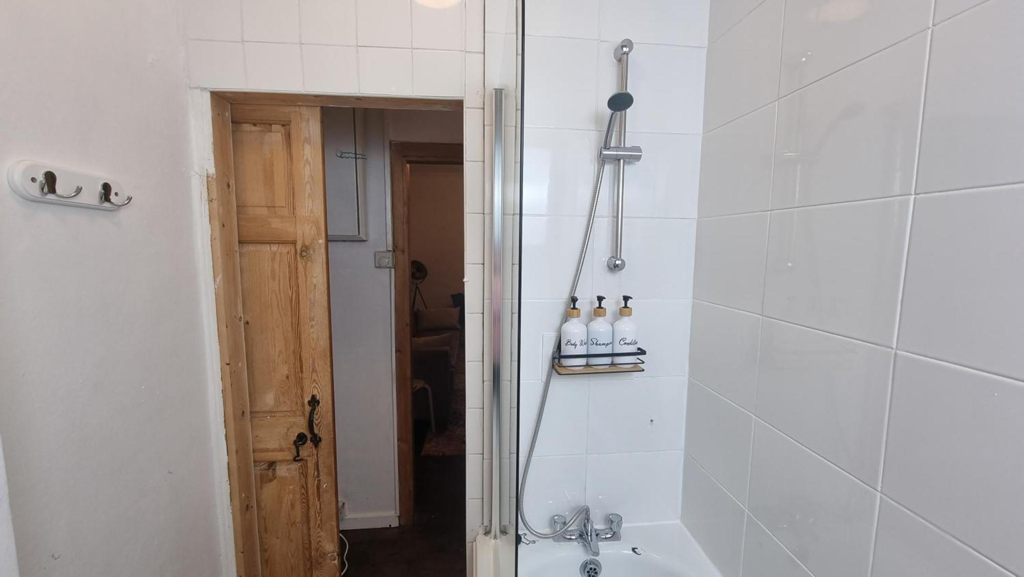 Apartment 3 Bed Flat O2 Arena Dyson House *